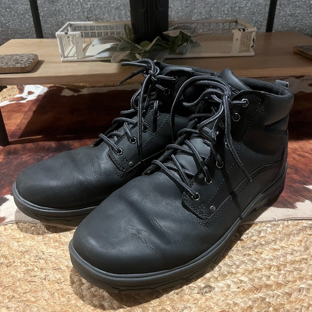 Men’s Sketcher Boots